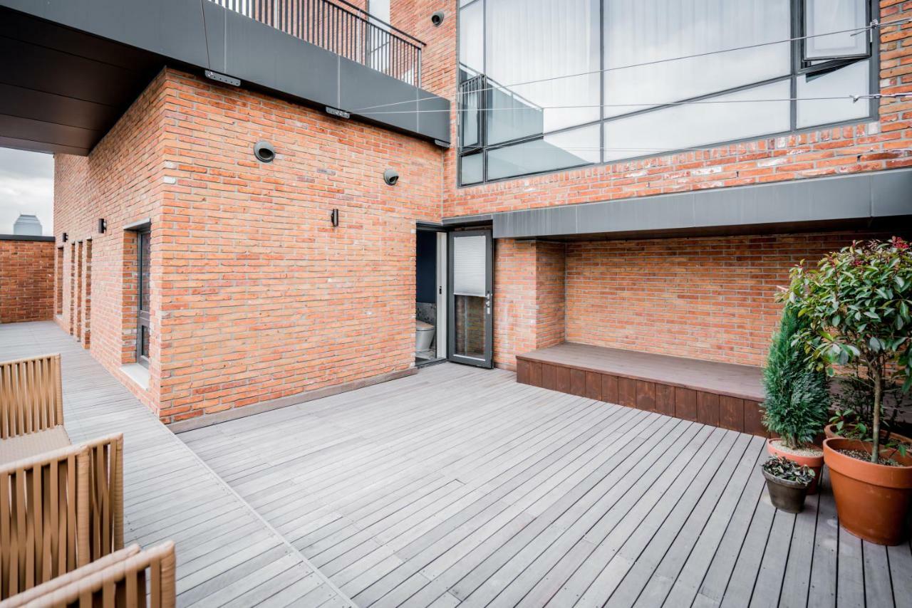 Patio 7